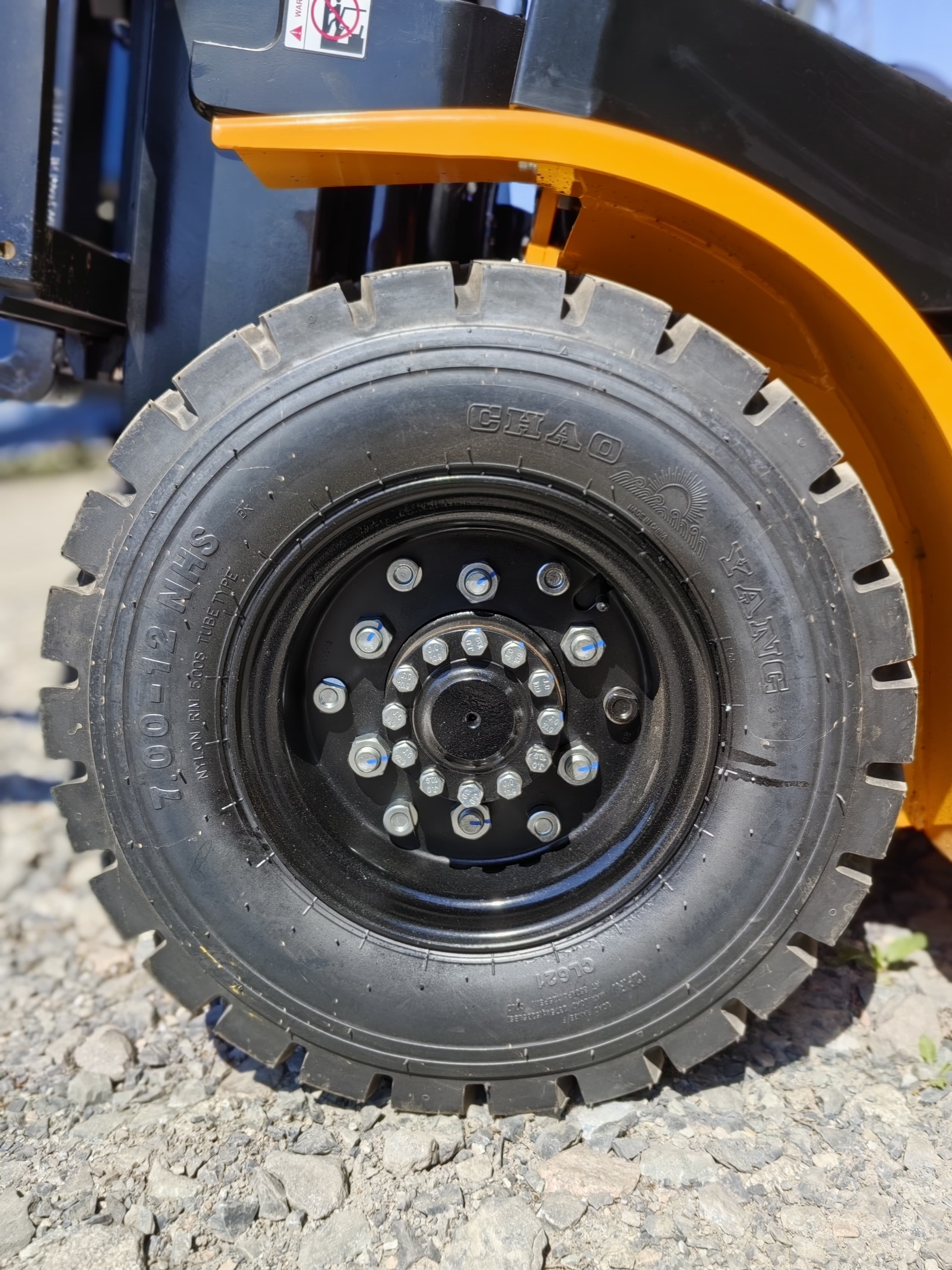 Электропогрузчик Aurora Forklift FB20-YNLZ2 на базе ДВС